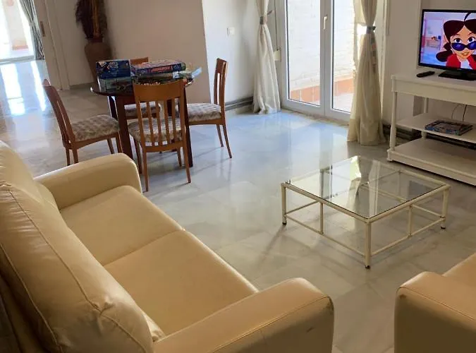 Mare A Pies De Sierra Nevada Grenade